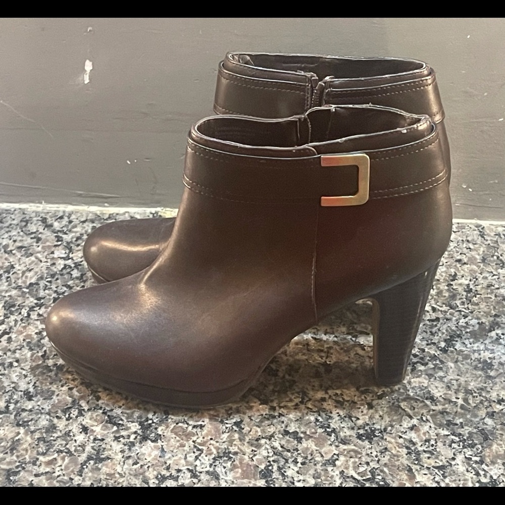 Gianni Bini Brown Leather Ankle Boots Size 10